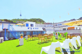 Отель Myeongdong Rooftop Hostel  Сеул